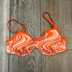 No Boundaries Swimwear Sz M Bikini Top Groovy Orange Swirled Print